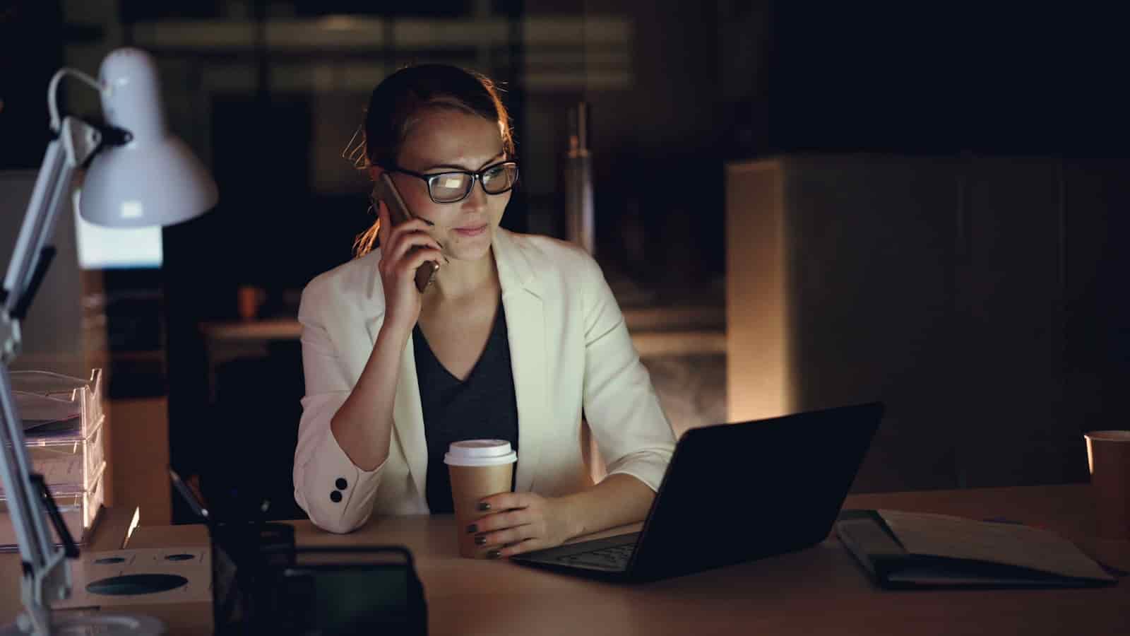 Travel advisor leading a structured client discovery call